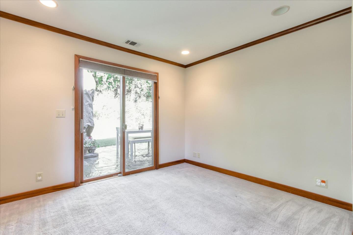 Detail Gallery Image 14 of 31 For 623 1/2 Paco Dr, Los Altos,  CA 94024 - 2 Beds | 1 Baths