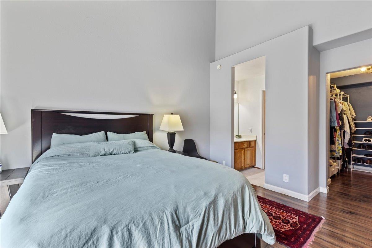 Detail Gallery Image 13 of 16 For 2878 Buena Crest Ct, San Jose,  CA 95121 - 2 Beds | 2 Baths
