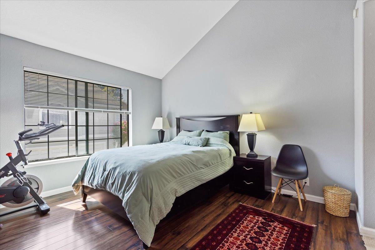 Detail Gallery Image 14 of 16 For 2878 Buena Crest Ct, San Jose,  CA 95121 - 2 Beds | 2 Baths