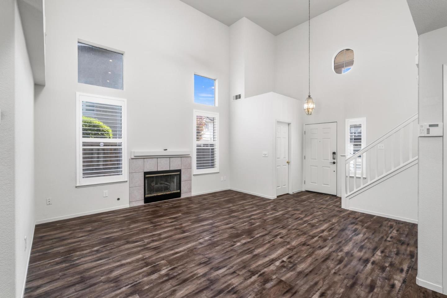 Detail Gallery Image 3 of 34 For 4325 Heritage Pl, Stockton,  CA 95219 - 3 Beds | 2/1 Baths