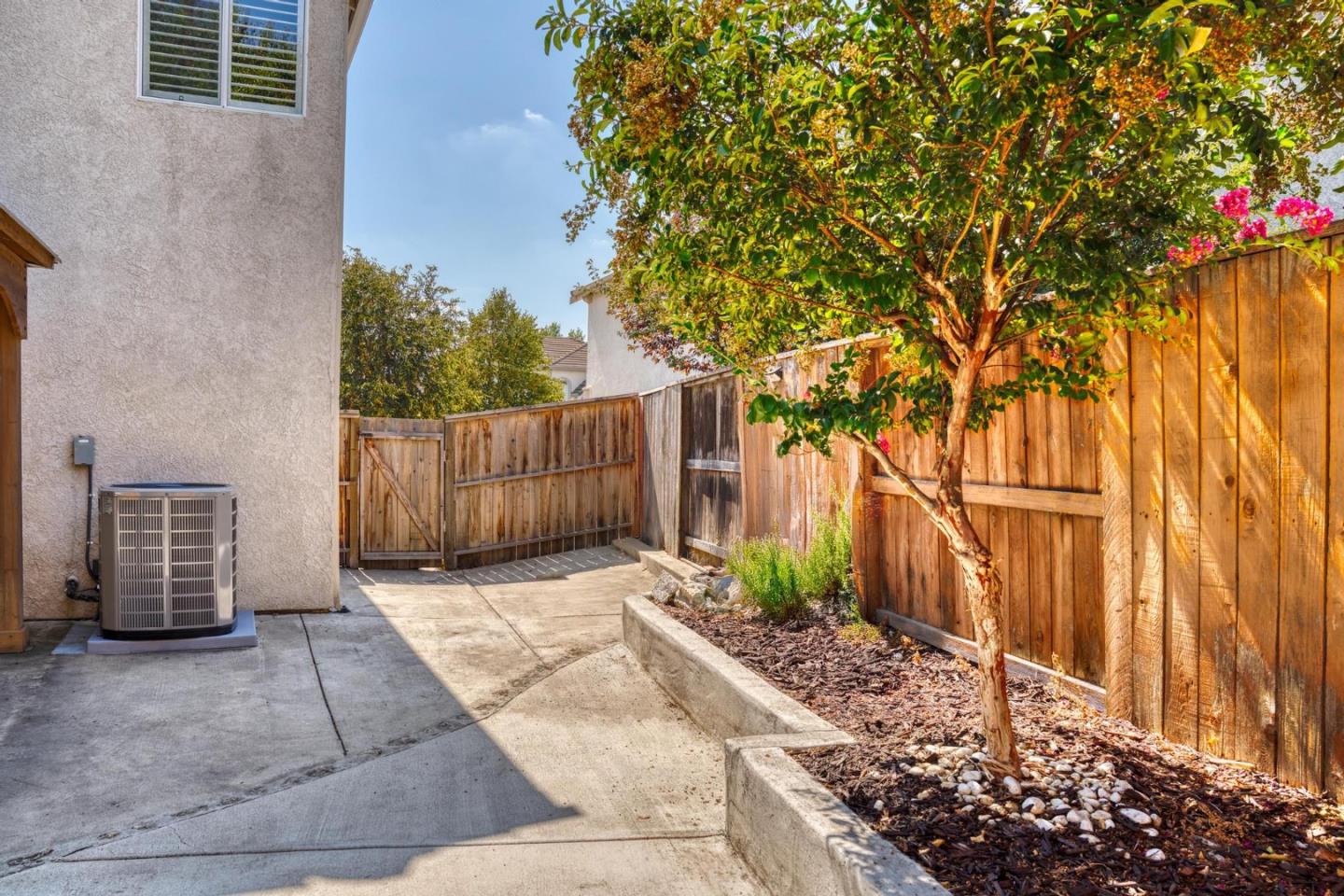 Detail Gallery Image 31 of 34 For 4325 Heritage Pl, Stockton,  CA 95219 - 3 Beds | 2/1 Baths
