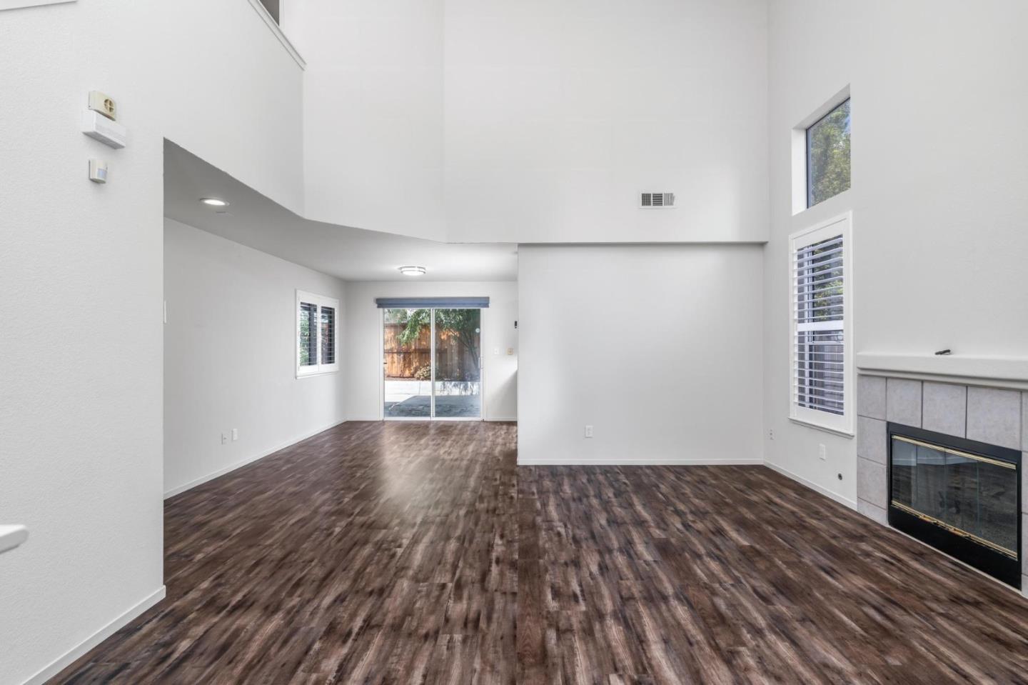 Detail Gallery Image 6 of 34 For 4325 Heritage Pl, Stockton,  CA 95219 - 3 Beds | 2/1 Baths