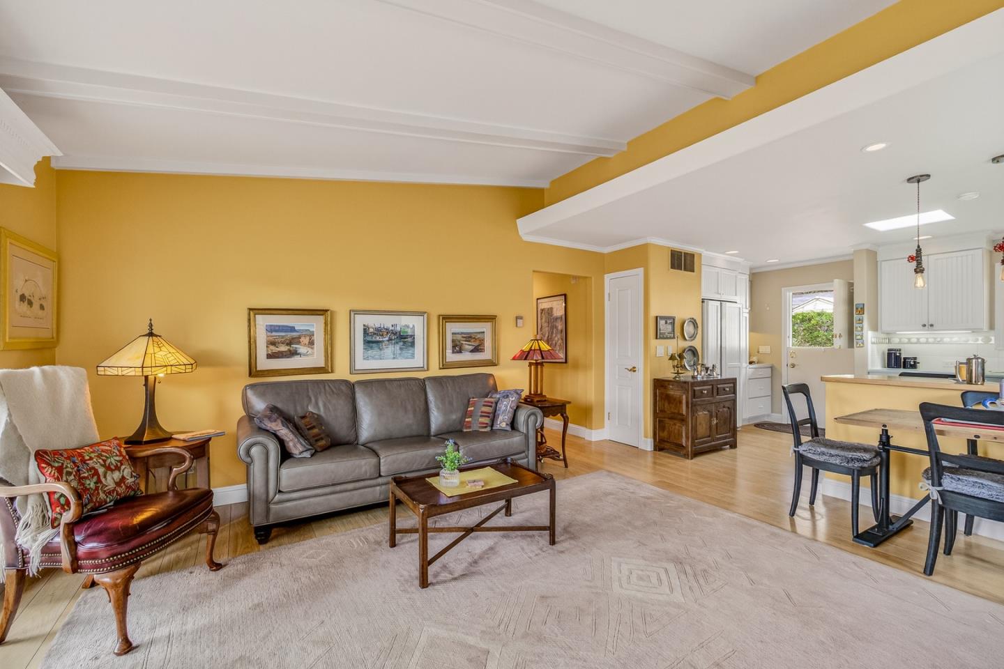 Detail Gallery Image 10 of 42 For 171 Hacienda Carmel, Carmel,  CA 93923 - 2 Beds | 2 Baths
