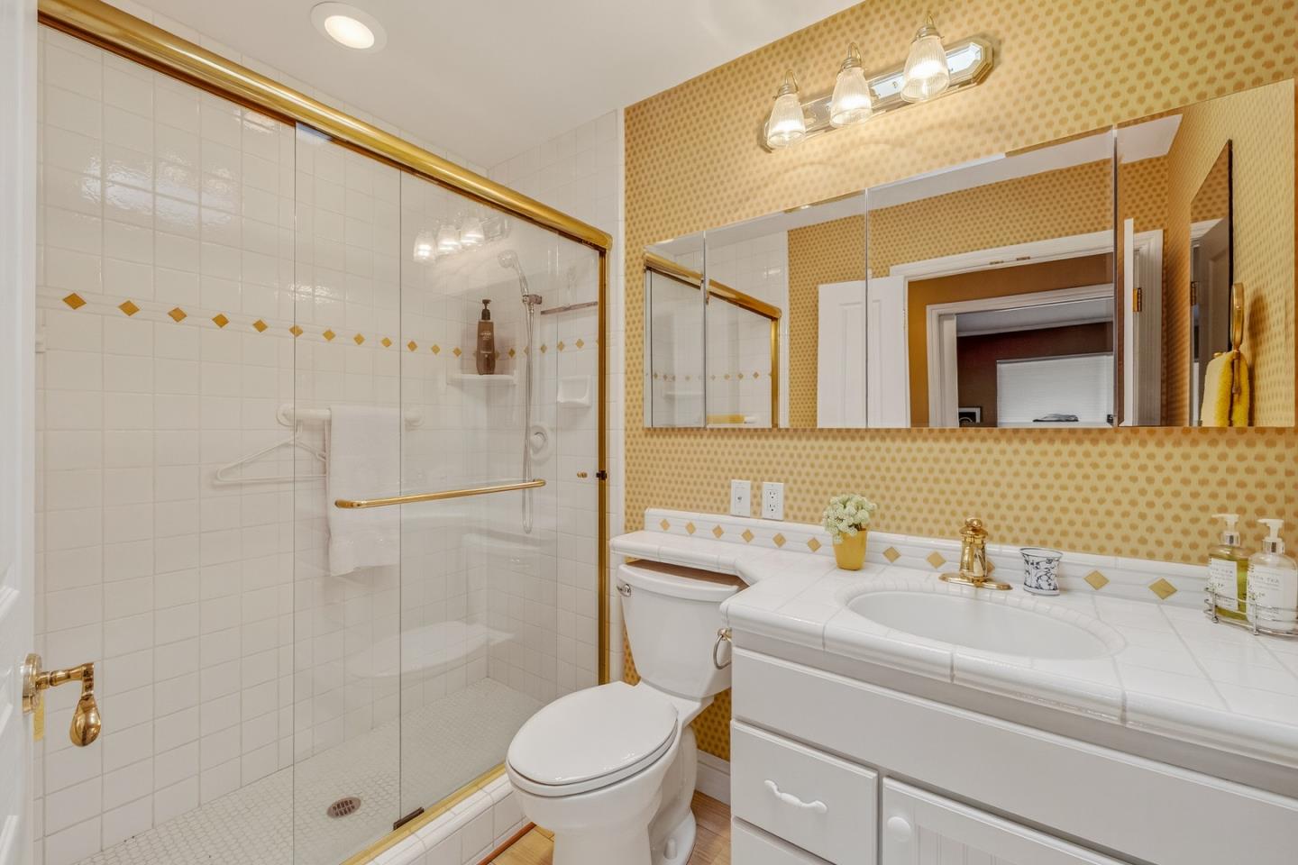 Detail Gallery Image 17 of 42 For 171 Hacienda Carmel, Carmel,  CA 93923 - 2 Beds | 2 Baths