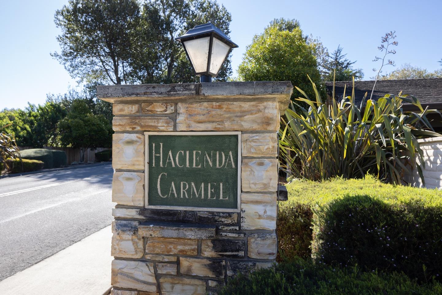 Detail Gallery Image 35 of 42 For 171 Hacienda Carmel, Carmel,  CA 93923 - 2 Beds | 2 Baths