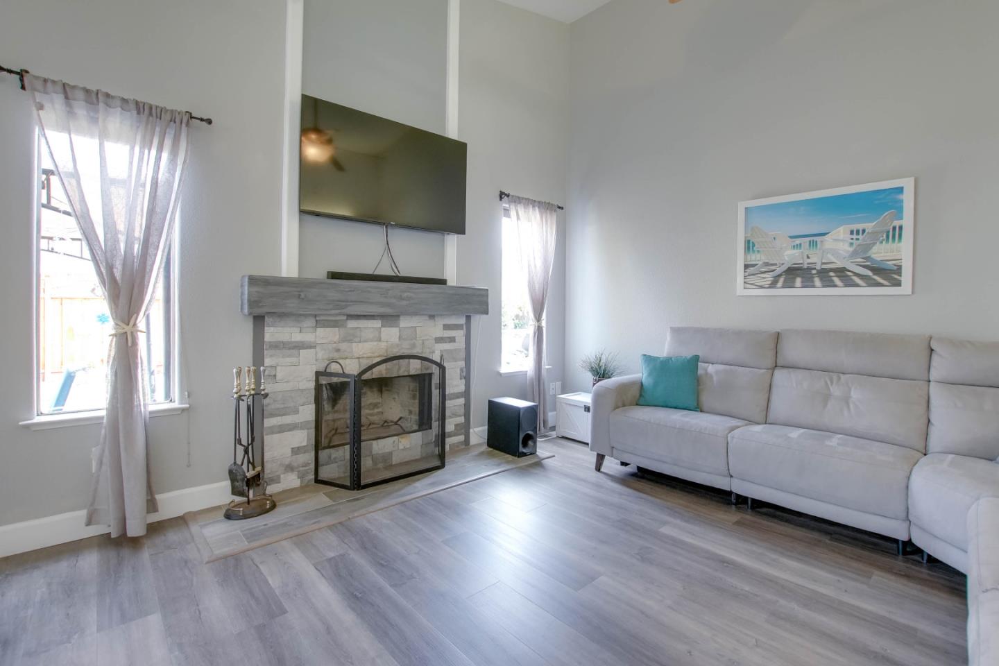 Detail Gallery Image 17 of 43 For 1330 Meridian St, Hollister,  CA 95023 - 4 Beds | 2 Baths