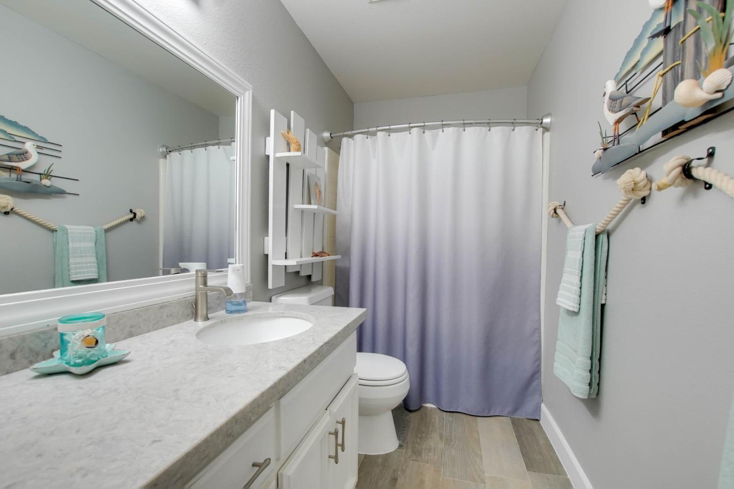 Detail Gallery Image 21 of 43 For 1330 Meridian St, Hollister,  CA 95023 - 4 Beds | 2 Baths