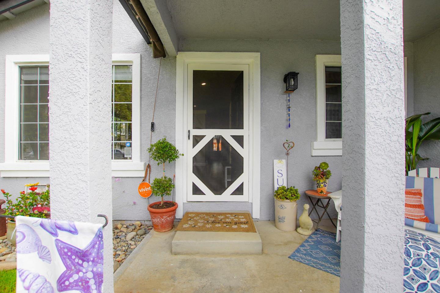 Detail Gallery Image 5 of 43 For 1330 Meridian St, Hollister,  CA 95023 - 4 Beds | 2 Baths