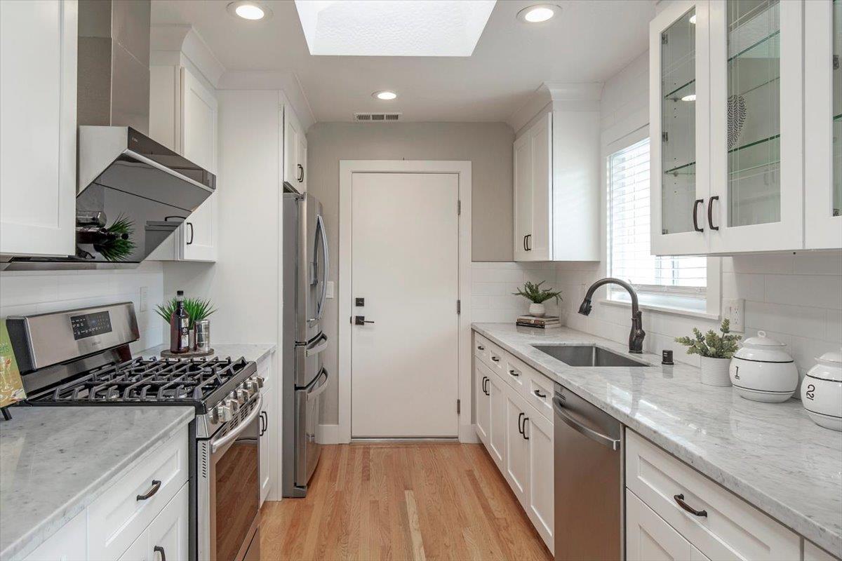 Detail Gallery Image 11 of 26 For 3050 Machado Ave, Santa Clara,  CA 95051 - 3 Beds | 2 Baths