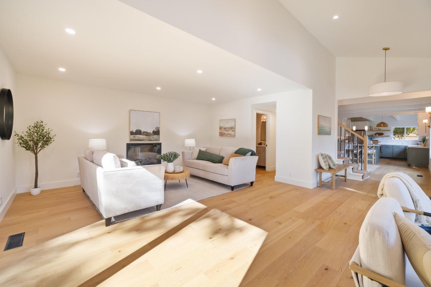 Detail Gallery Image 5 of 47 For 620 Manzanita Ave, Boulder Creek,  CA 95006 - 4 Beds | 3/1 Baths