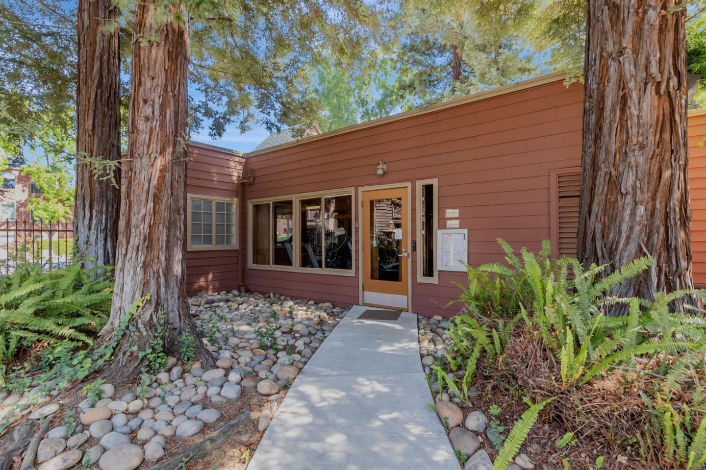 Detail Gallery Image 25 of 42 For 680 Teatree Ct, San Jose,  CA 95128 - 1 Beds | 1 Baths