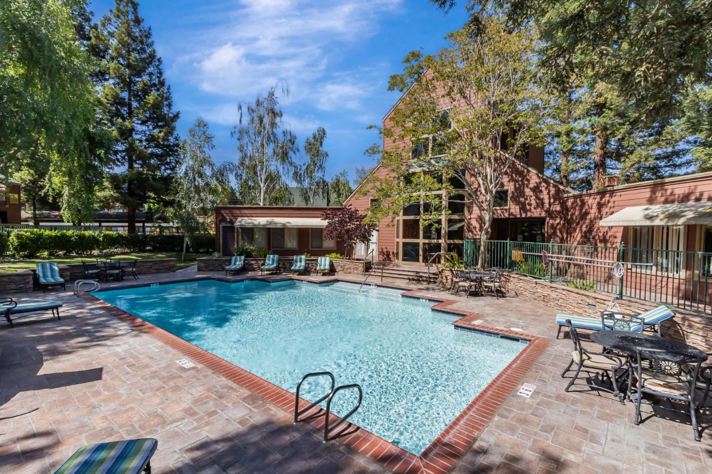 Detail Gallery Image 27 of 42 For 680 Teatree Ct, San Jose,  CA 95128 - 1 Beds | 1 Baths