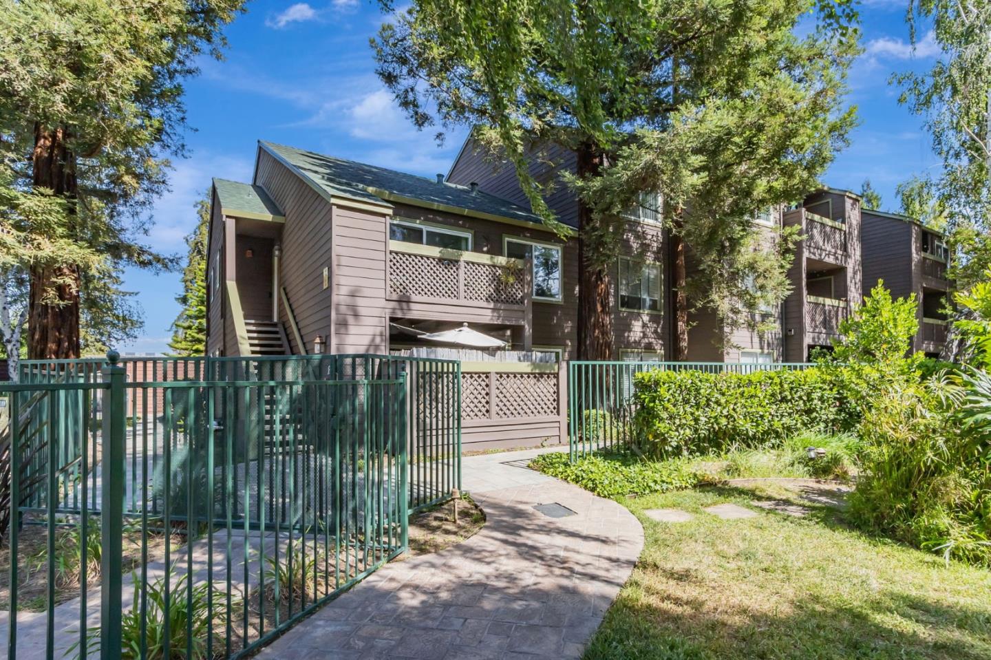 Detail Gallery Image 3 of 42 For 680 Teatree Ct, San Jose,  CA 95128 - 1 Beds | 1 Baths