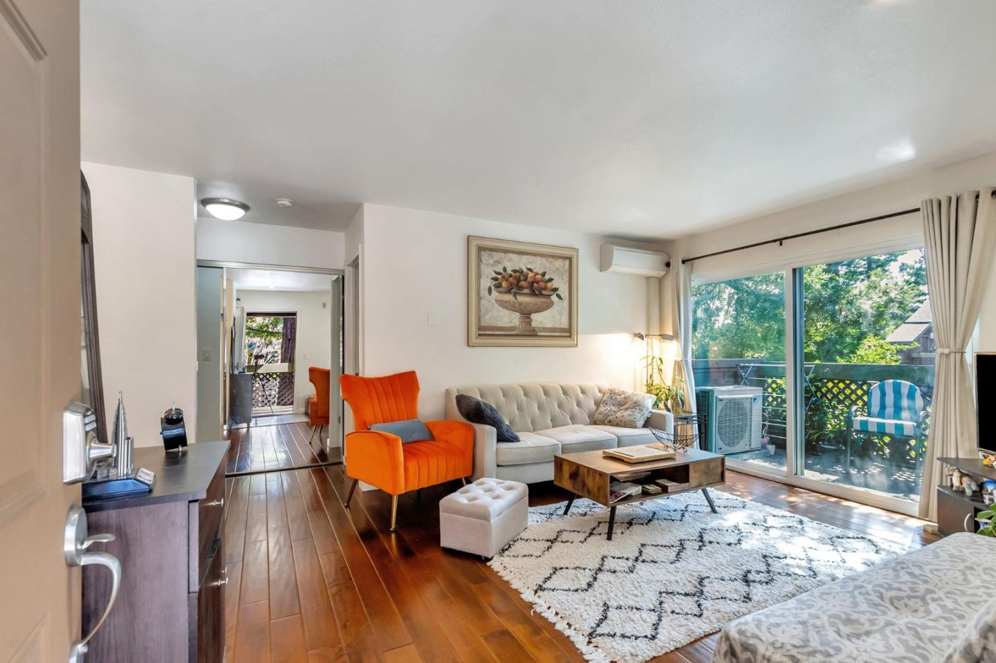 Detail Gallery Image 5 of 42 For 680 Teatree Ct, San Jose,  CA 95128 - 1 Beds | 1 Baths