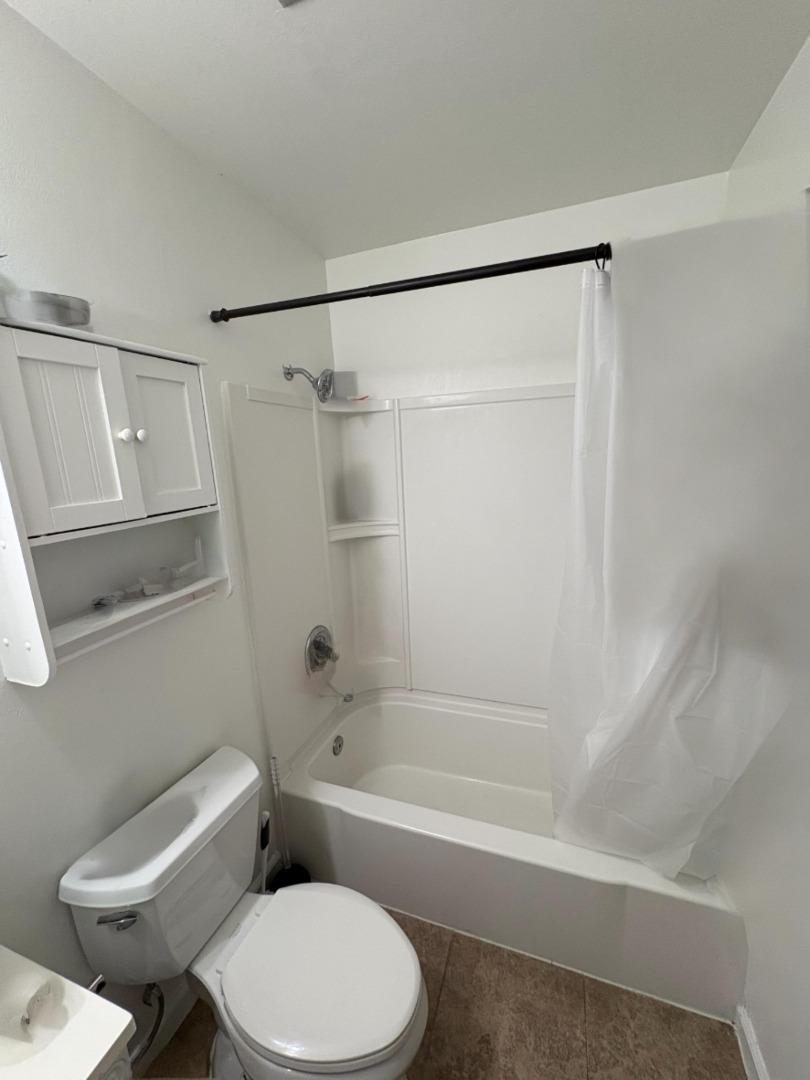Detail Gallery Image 18 of 24 For 1335 Scossa Ave #1,  San Jose,  CA 95118 - 2 Beds | 1 Baths