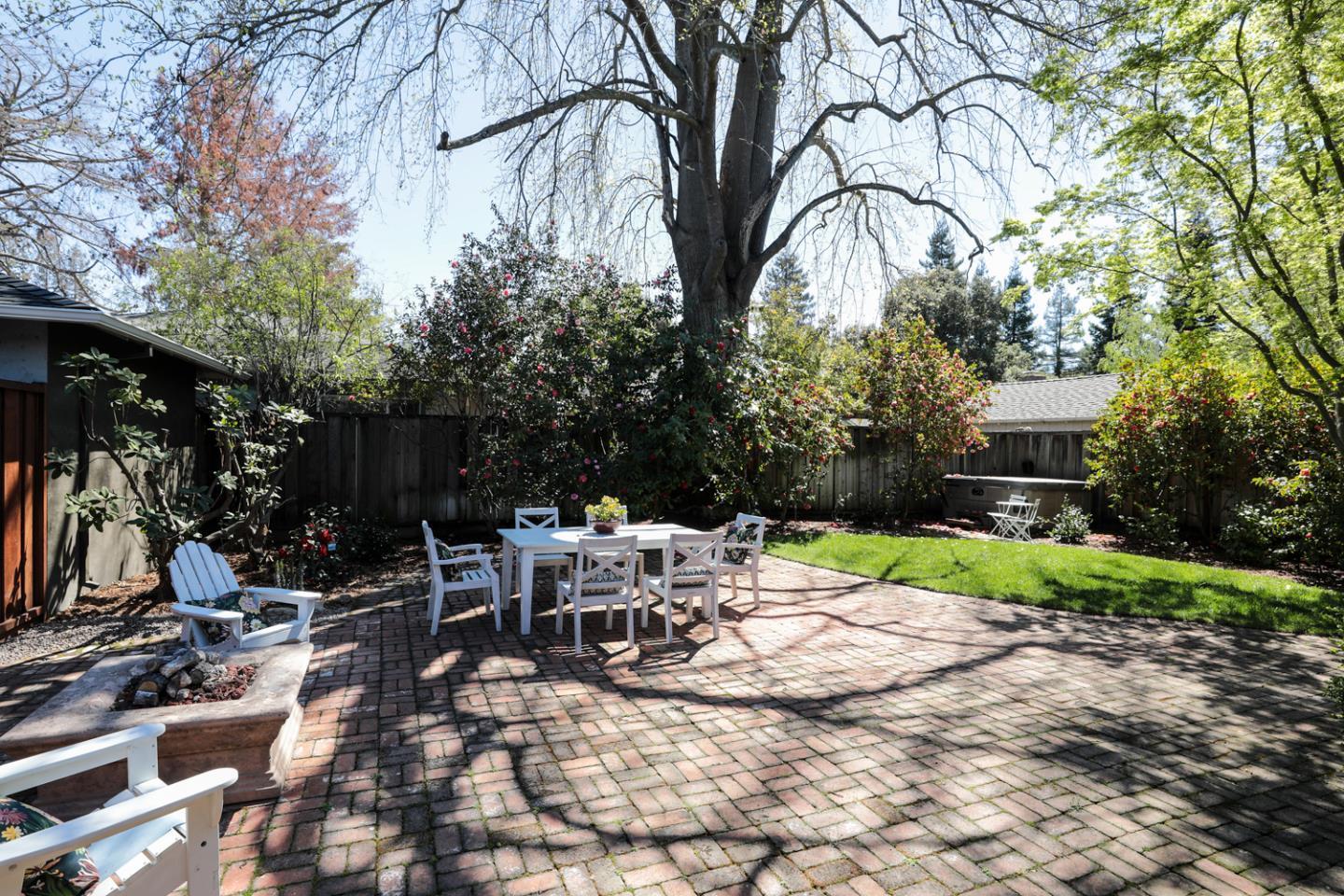 Detail Gallery Image 18 of 19 For 1015 Mallet Ct, Menlo Park,  CA 94025 - 2 Beds | 1/1 Baths