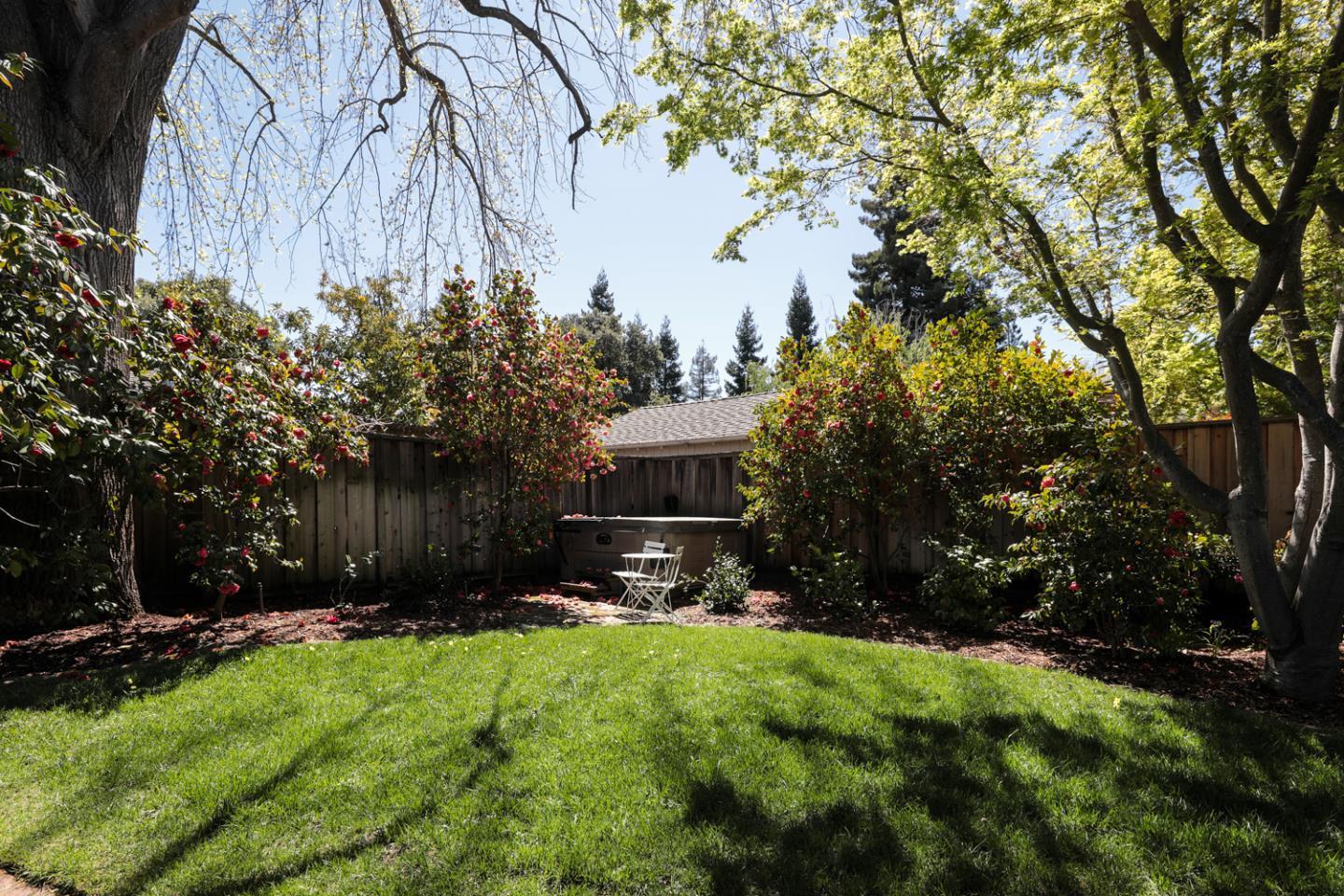 Detail Gallery Image 19 of 19 For 1015 Mallet Ct, Menlo Park,  CA 94025 - 2 Beds | 1/1 Baths