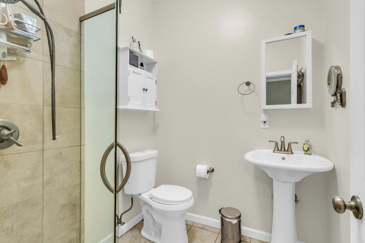 Detail Gallery Image 13 of 28 For 39 S 23rd St, San Jose,  CA 95116 - 2 Beds | 2 Baths