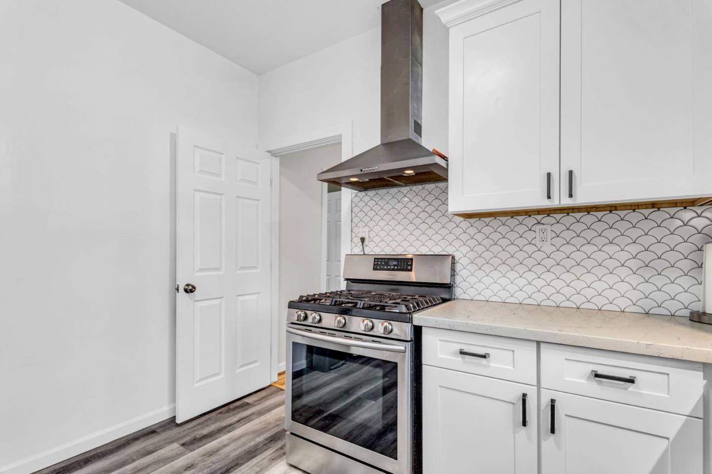Detail Gallery Image 16 of 28 For 39 S 23rd St, San Jose,  CA 95116 - 2 Beds | 2 Baths