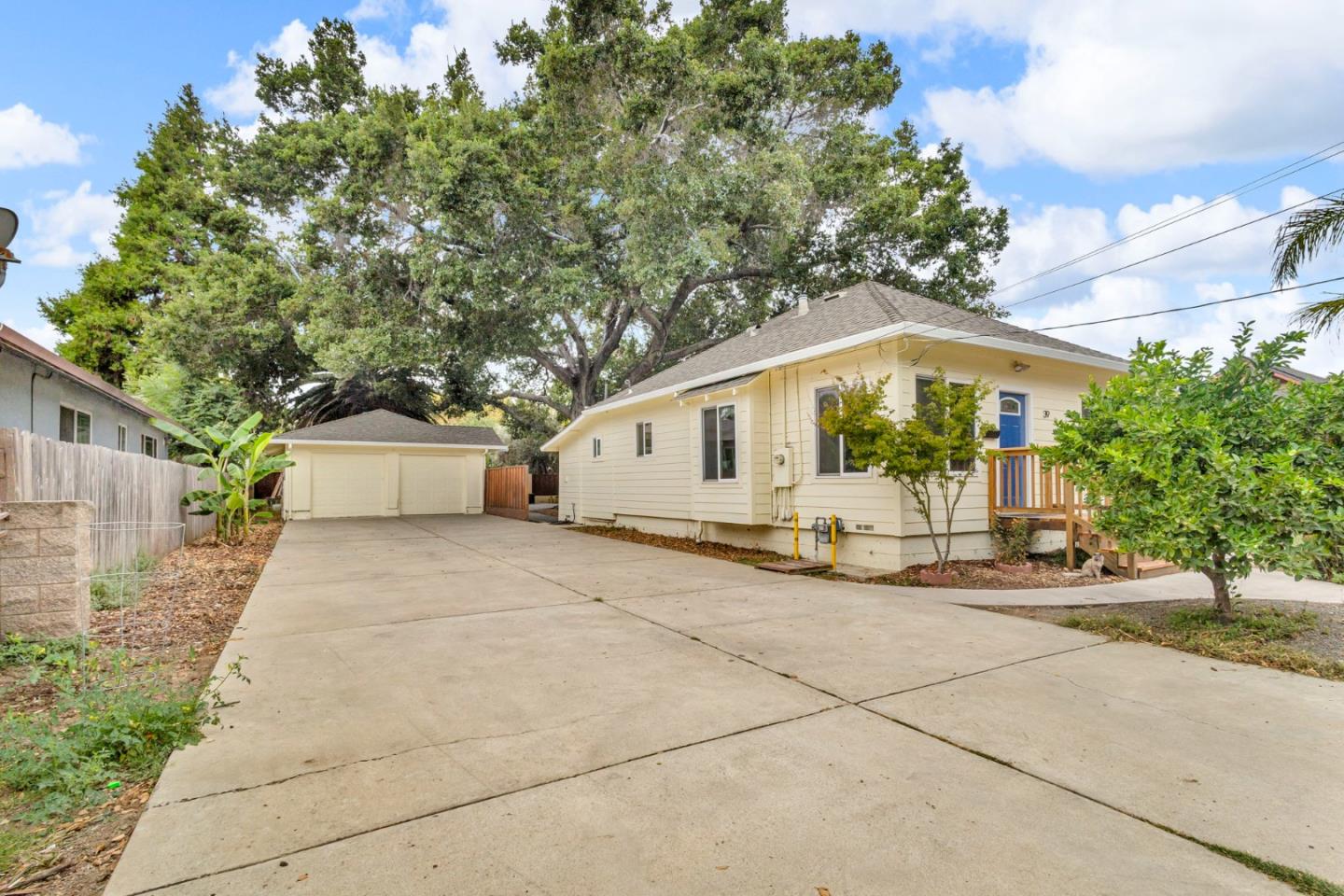 Detail Gallery Image 3 of 28 For 39 S 23rd St, San Jose,  CA 95116 - 2 Beds | 2 Baths
