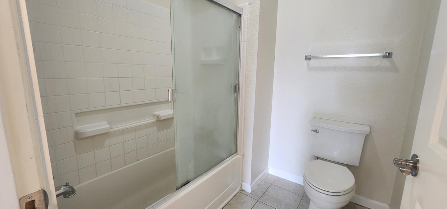 Detail Gallery Image 14 of 19 For 417 Tyler Pl #I,  Salinas,  CA 93906 - 1 Beds | 1 Baths