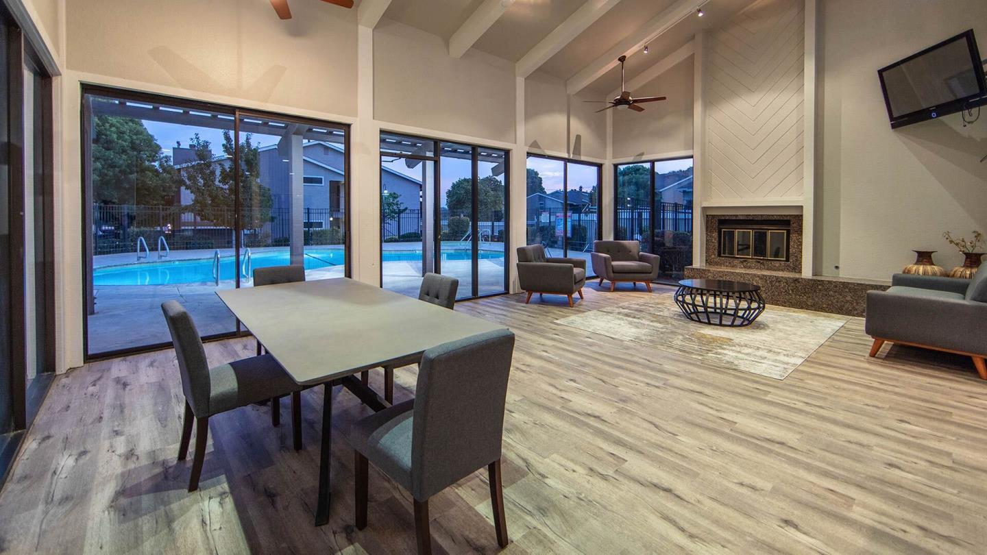 Detail Gallery Image 4 of 19 For 417 Tyler Pl #I,  Salinas,  CA 93906 - 1 Beds | 1 Baths