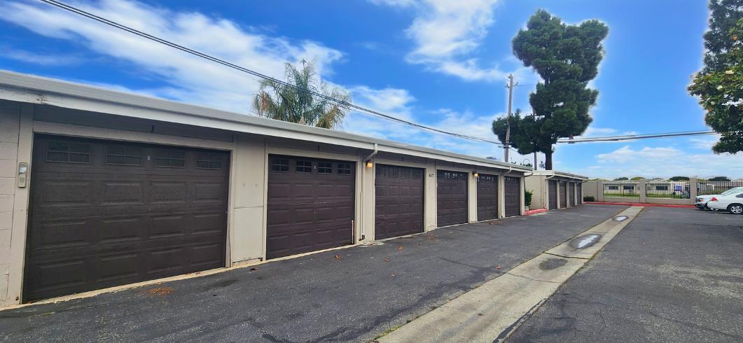 Detail Gallery Image 9 of 19 For 417 Tyler Pl #I,  Salinas,  CA 93906 - 1 Beds | 1 Baths