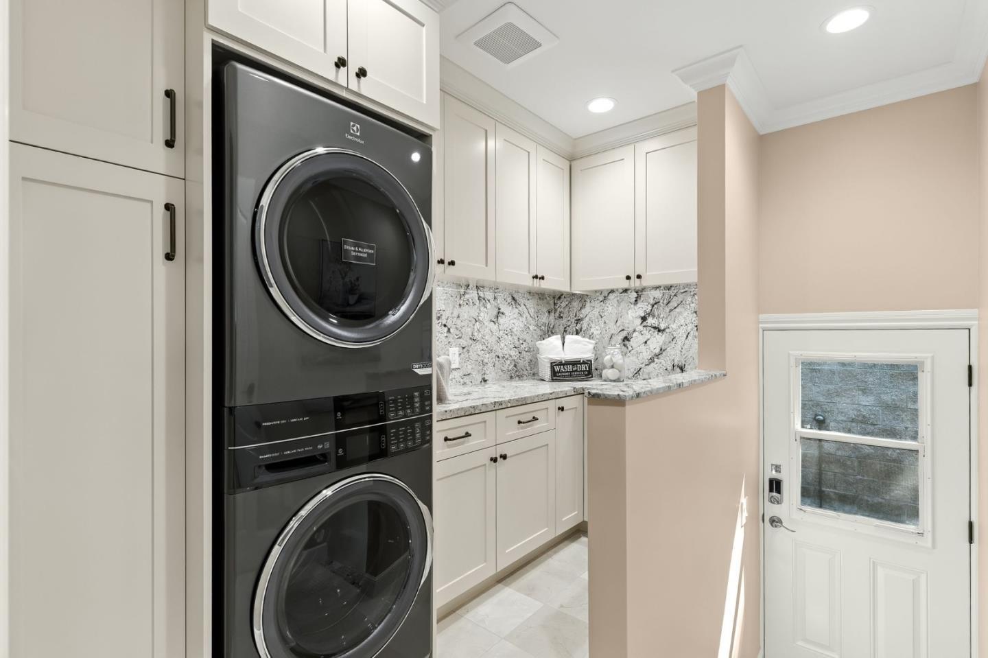 Detail Gallery Image 20 of 36 For 30 16th Ave, San Mateo,  CA 94402 - – Beds | – Baths