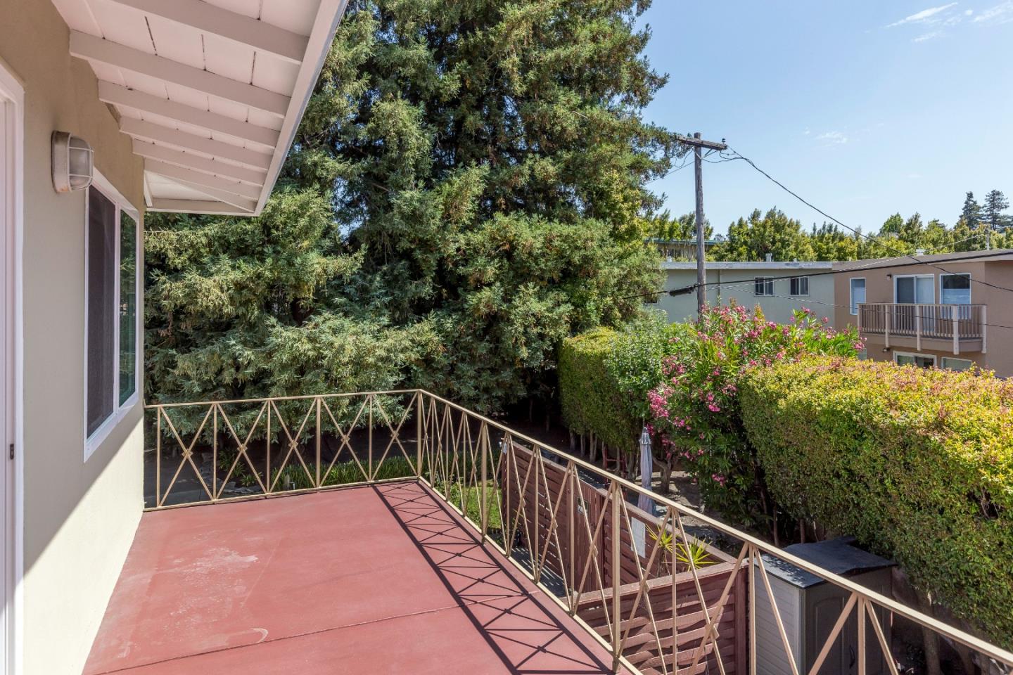 Detail Gallery Image 26 of 30 For 1249 Oak Grove Ave, Burlingame,  CA 94010 - – Beds | – Baths
