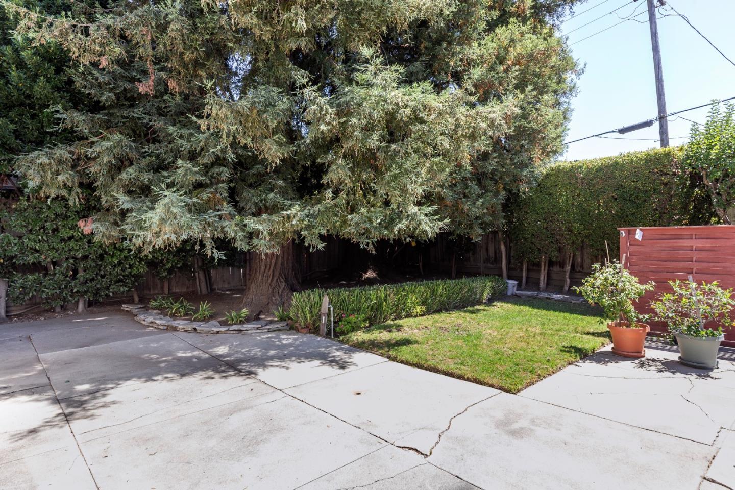 Detail Gallery Image 27 of 30 For 1249 Oak Grove Ave, Burlingame,  CA 94010 - – Beds | – Baths