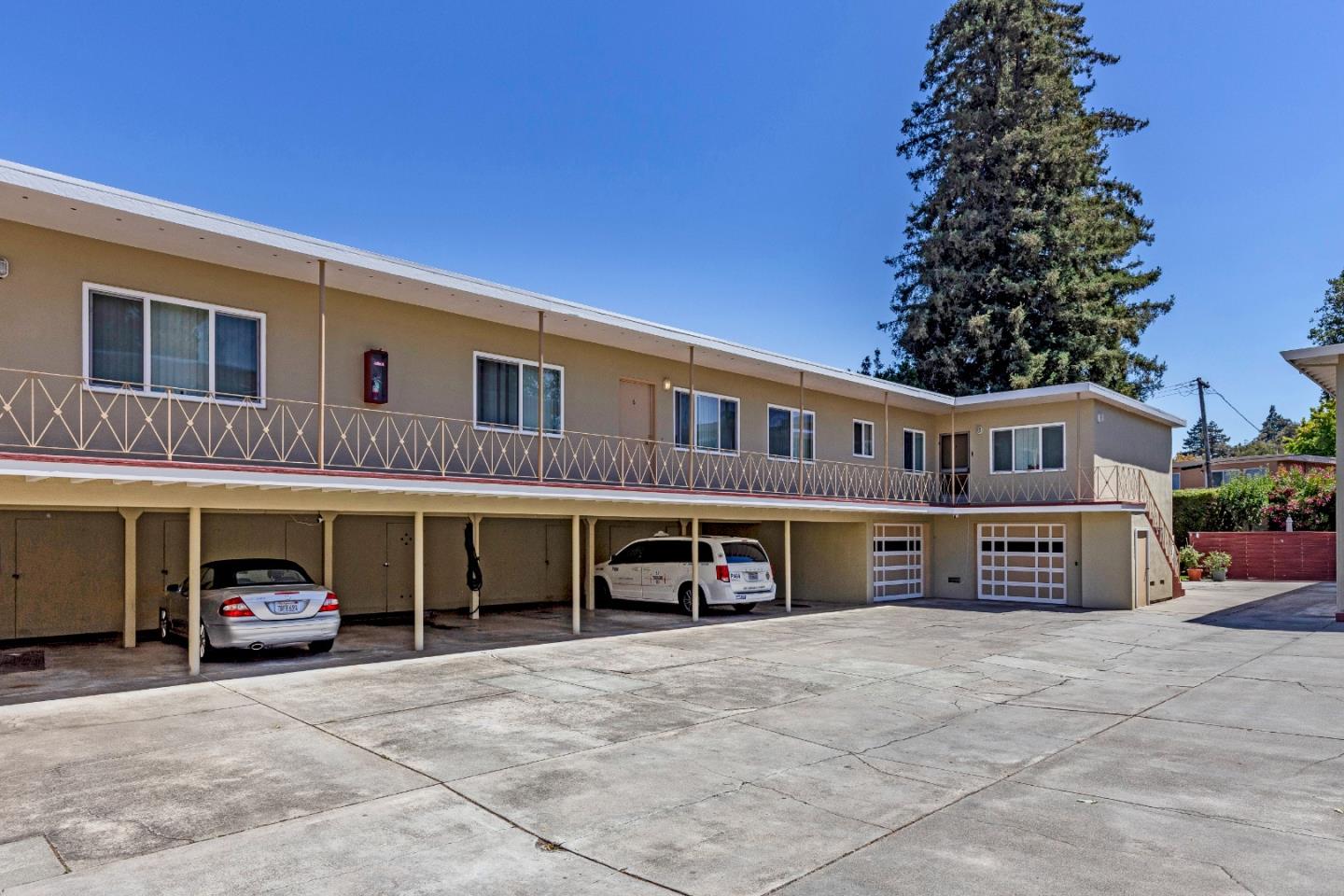 Detail Gallery Image 5 of 30 For 1249 Oak Grove Ave, Burlingame,  CA 94010 - – Beds | – Baths