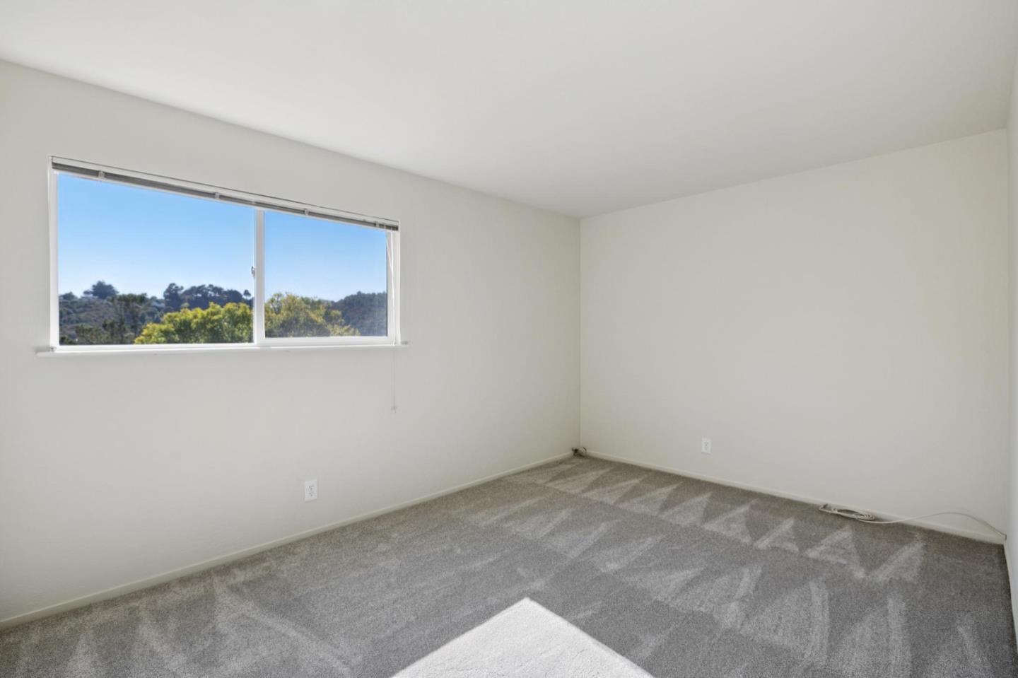 Detail Gallery Image 29 of 46 For 2016 Fairmont Dr, San Mateo,  CA 94402 - 3 Beds | 2/1 Baths