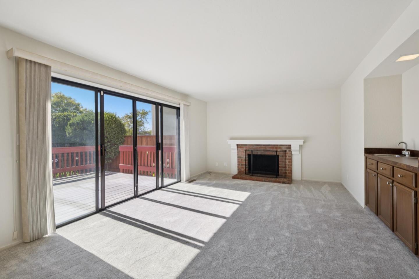 Detail Gallery Image 40 of 46 For 2016 Fairmont Dr, San Mateo,  CA 94402 - 3 Beds | 2/1 Baths