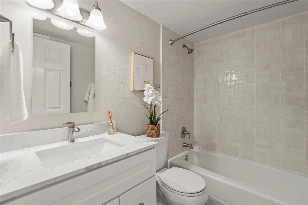 Detail Gallery Image 18 of 42 For 25400 Radonich Rd, Los Gatos,  CA 95033 - 3 Beds | 2/1 Baths