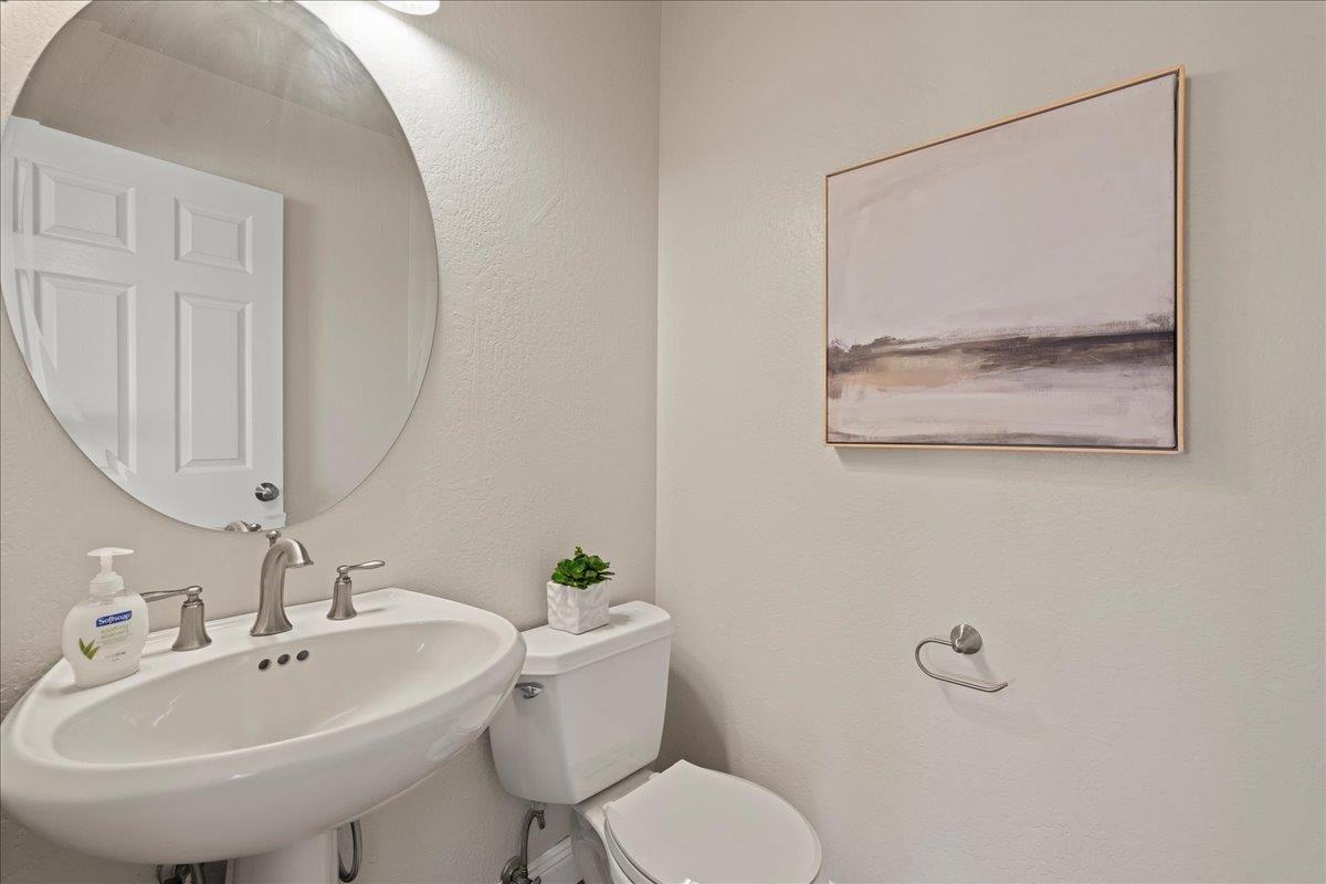 Detail Gallery Image 21 of 42 For 25400 Radonich Rd, Los Gatos,  CA 95033 - 3 Beds | 2/1 Baths
