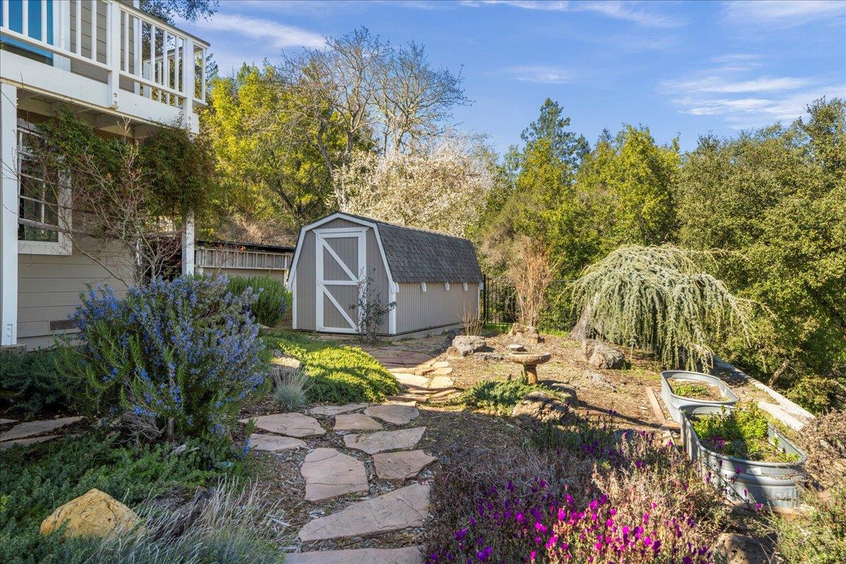 Detail Gallery Image 32 of 42 For 25400 Radonich Rd, Los Gatos,  CA 95033 - 3 Beds | 2/1 Baths
