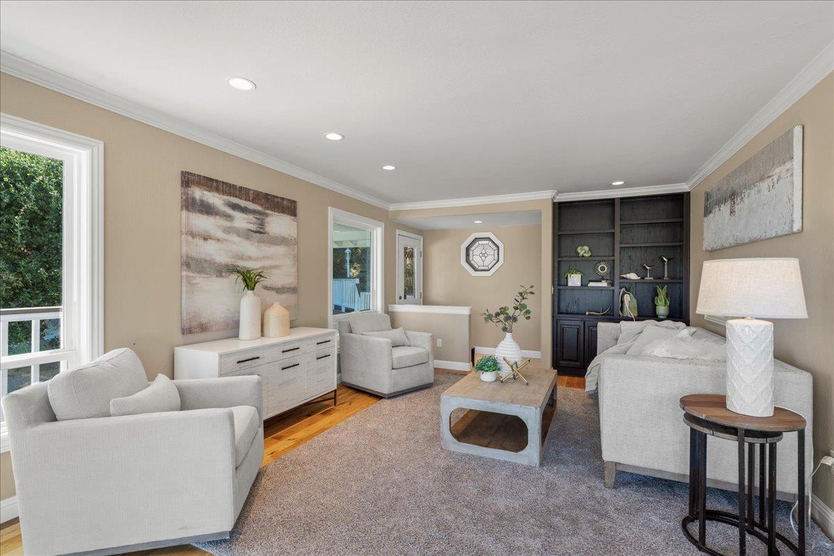 Detail Gallery Image 4 of 42 For 25400 Radonich Rd, Los Gatos,  CA 95033 - 3 Beds | 2/1 Baths