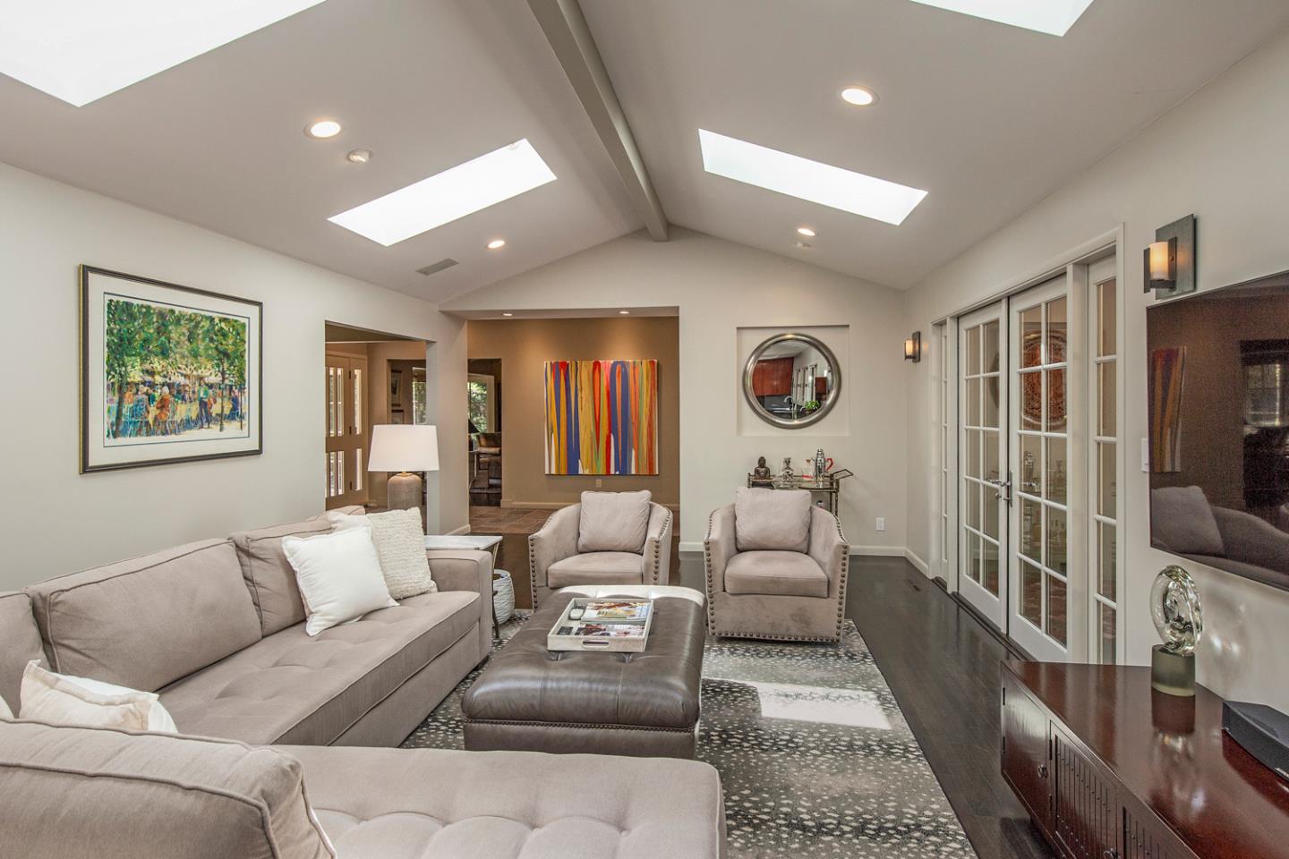 Detail Gallery Image 10 of 41 For 11981 Magdalena Ave, Los Altos Hills,  CA 94024 - 3 Beds | 2/1 Baths