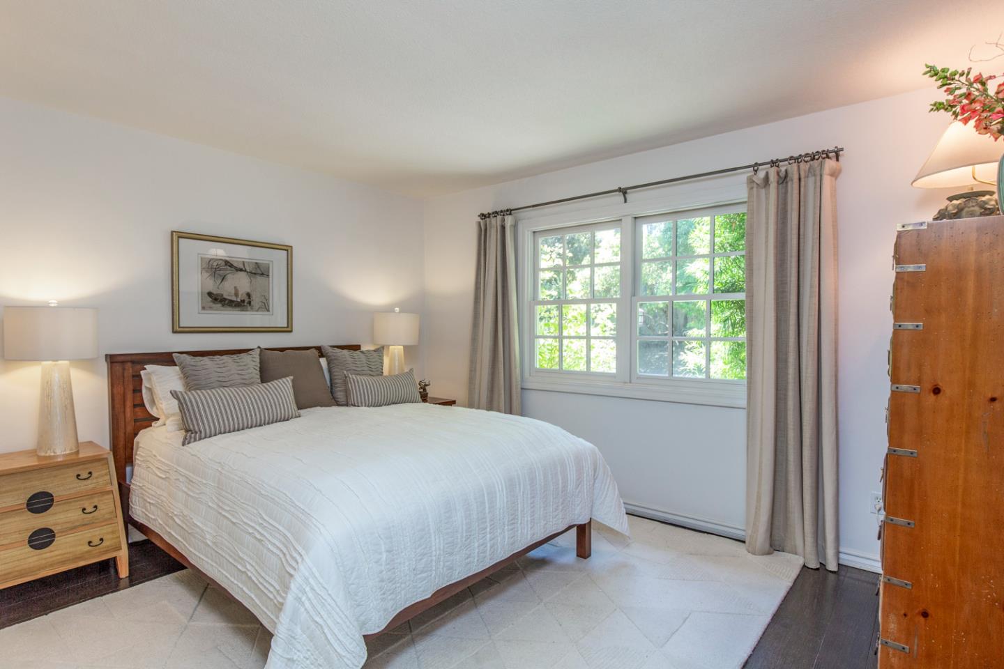 Detail Gallery Image 20 of 41 For 11981 Magdalena Ave, Los Altos Hills,  CA 94024 - 3 Beds | 2/1 Baths
