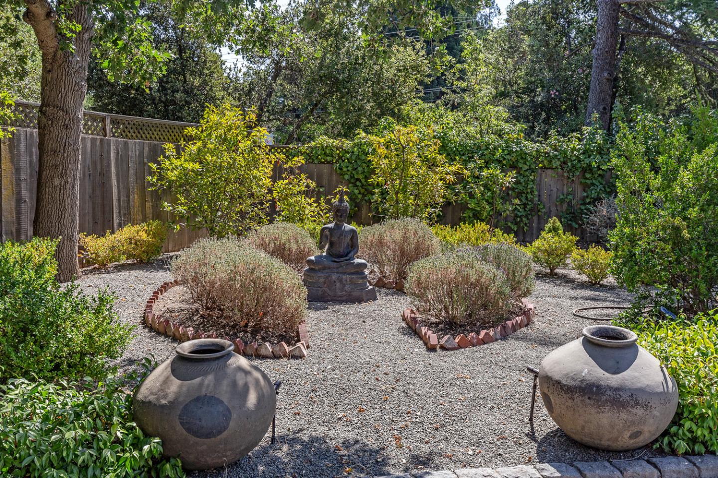 Detail Gallery Image 40 of 41 For 11981 Magdalena Ave, Los Altos Hills,  CA 94024 - 3 Beds | 2/1 Baths