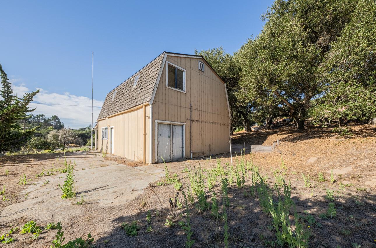 Detail Gallery Image 19 of 24 For 7500 Langley Canyon Rd, Salinas,  CA 93907 - 4 Beds | 3 Baths
