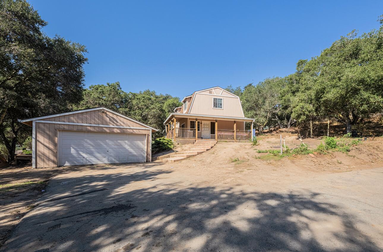 Detail Gallery Image 9 of 24 For 7500 Langley Canyon Rd, Salinas,  CA 93907 - 4 Beds | 3 Baths