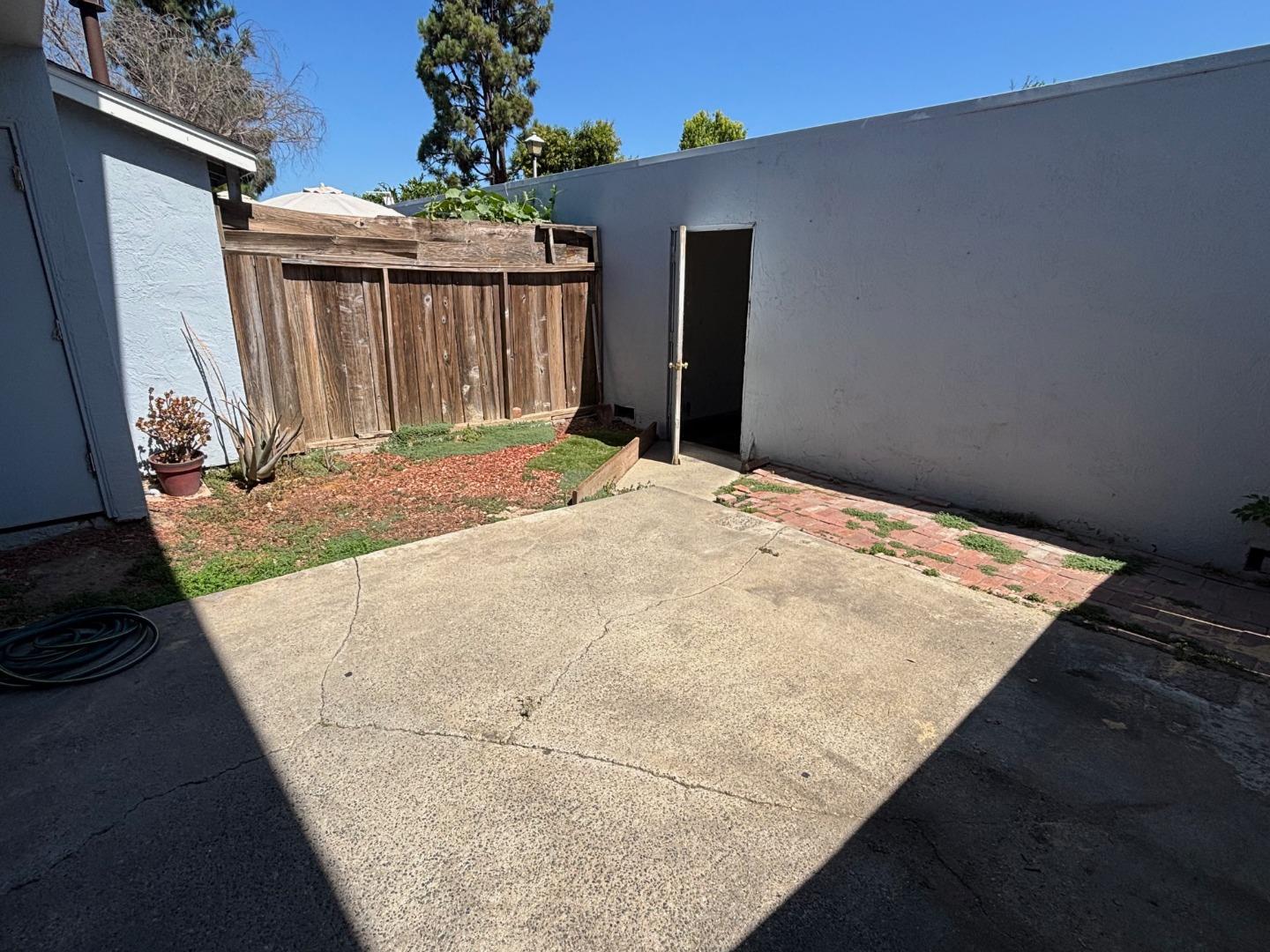 Detail Gallery Image 12 of 14 For 3283 Leafwood Ln, San Jose,  CA 95111 - 3 Beds | 2 Baths