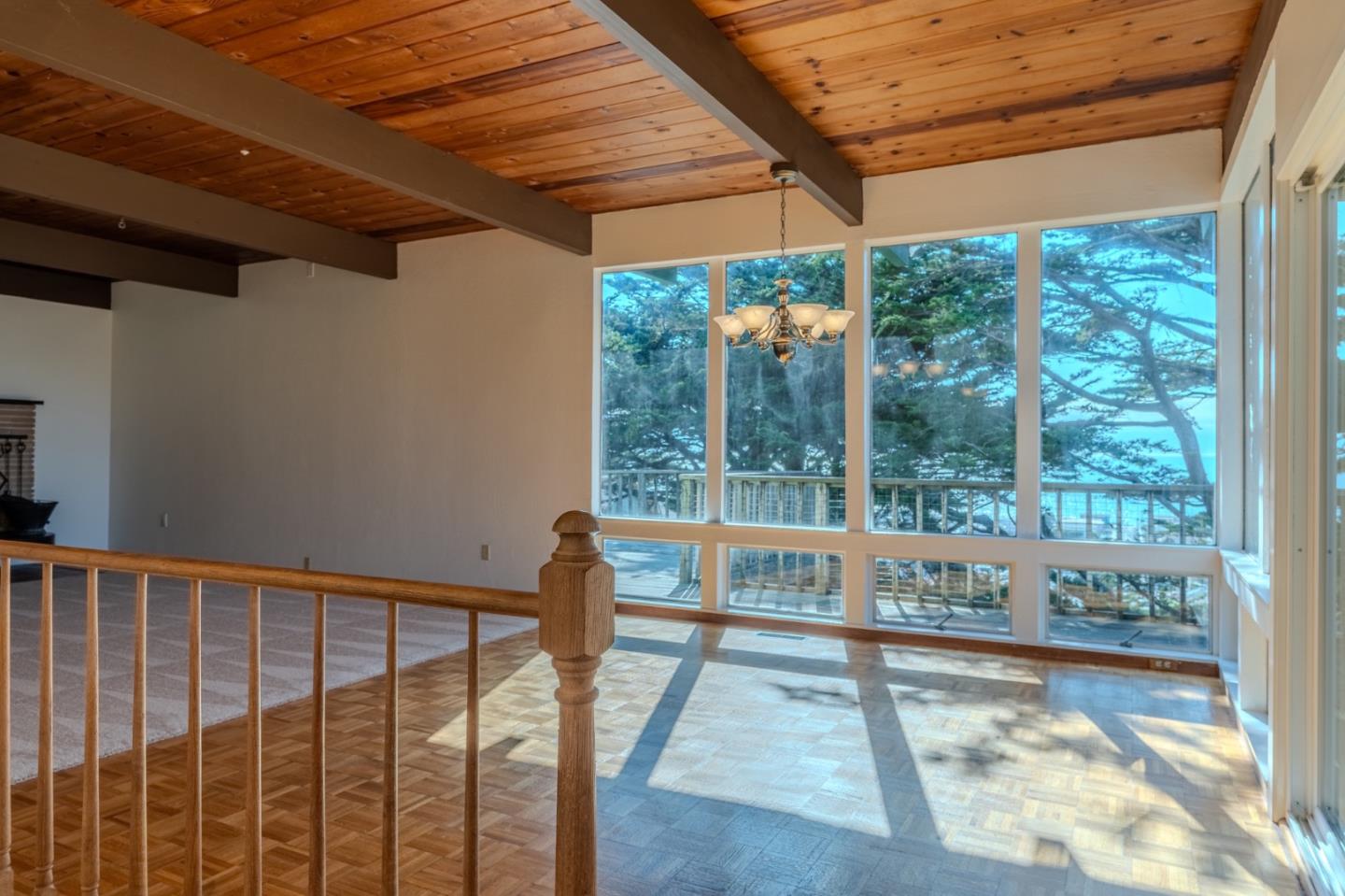Detail Gallery Image 10 of 30 For 990 Mirador Ter, Pacifica,  CA 94044 - 2 Beds | 1/1 Baths