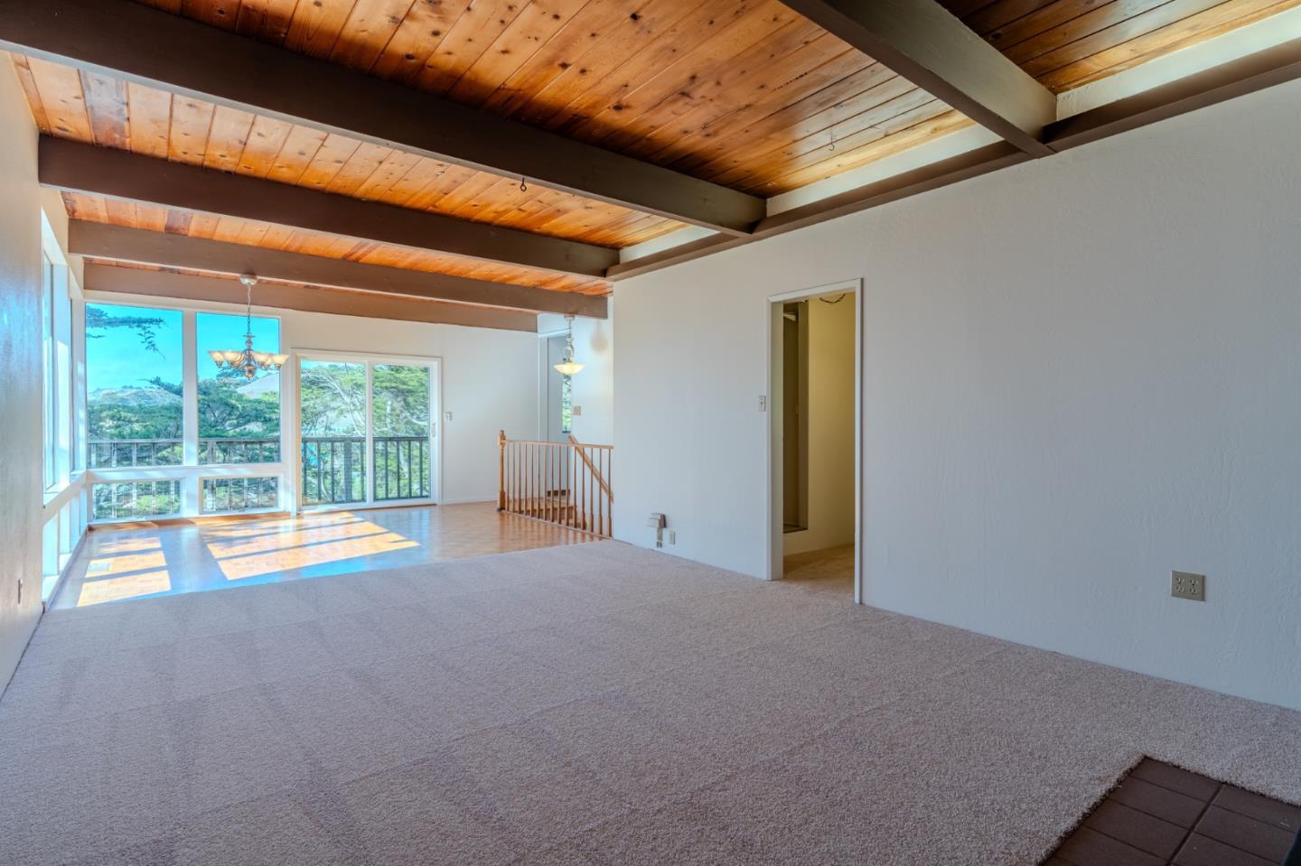 Detail Gallery Image 15 of 30 For 990 Mirador Ter, Pacifica,  CA 94044 - 2 Beds | 1/1 Baths