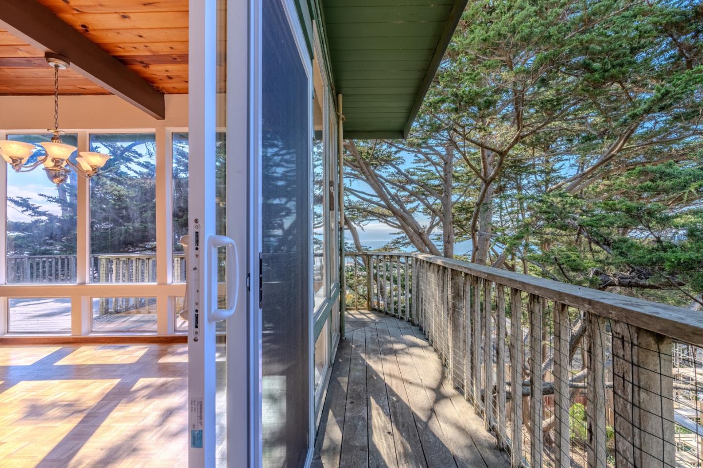 Detail Gallery Image 23 of 30 For 990 Mirador Ter, Pacifica,  CA 94044 - 2 Beds | 1/1 Baths