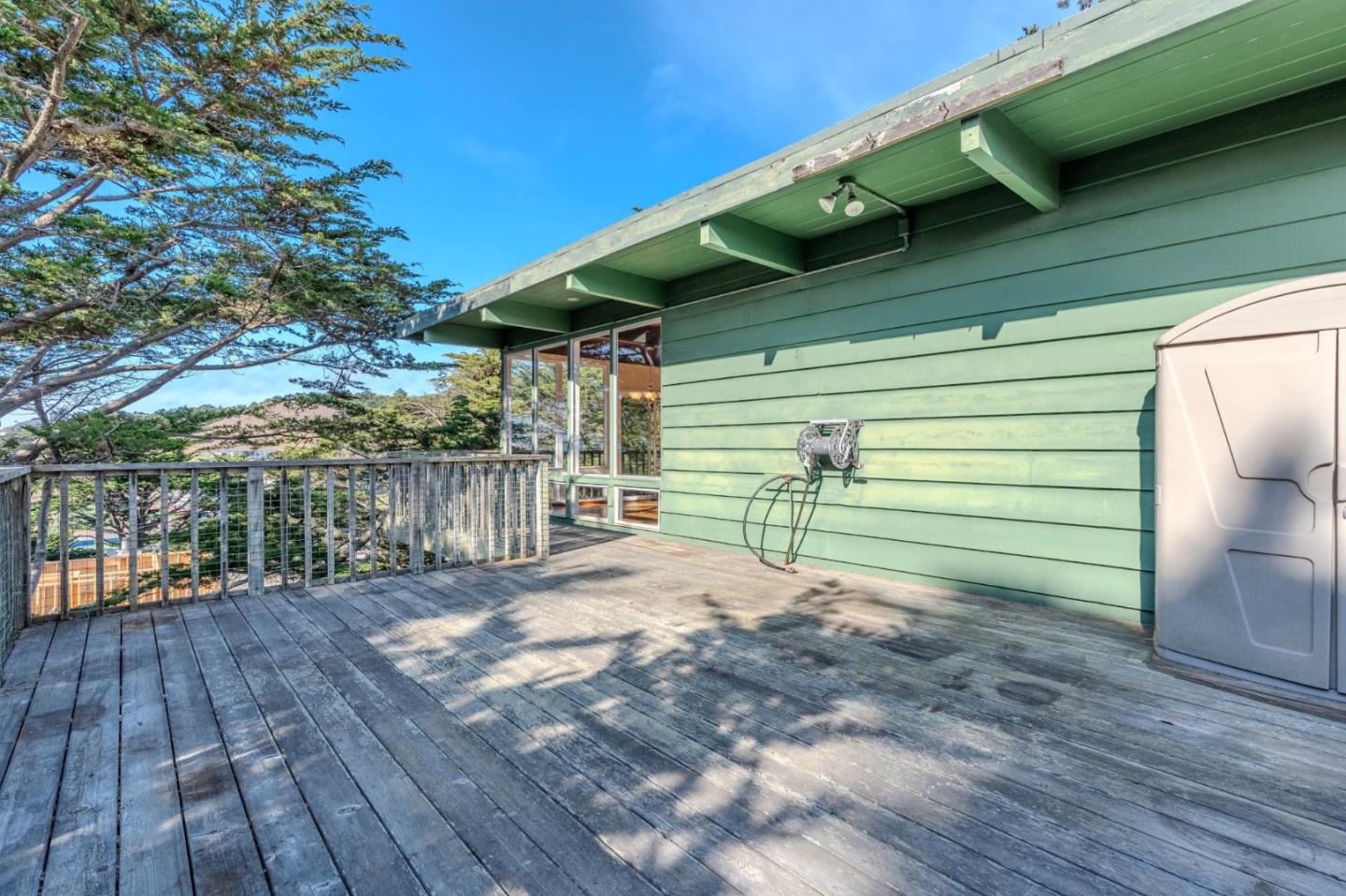 Detail Gallery Image 26 of 30 For 990 Mirador Ter, Pacifica,  CA 94044 - 2 Beds | 1/1 Baths
