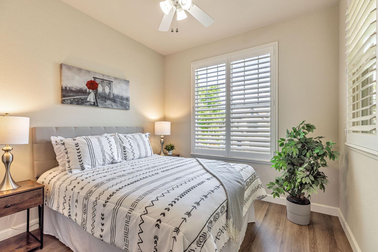 Detail Gallery Image 21 of 39 For 5889 Woodrose Way, Livermore,  CA 94551 - 4 Beds | 2/1 Baths
