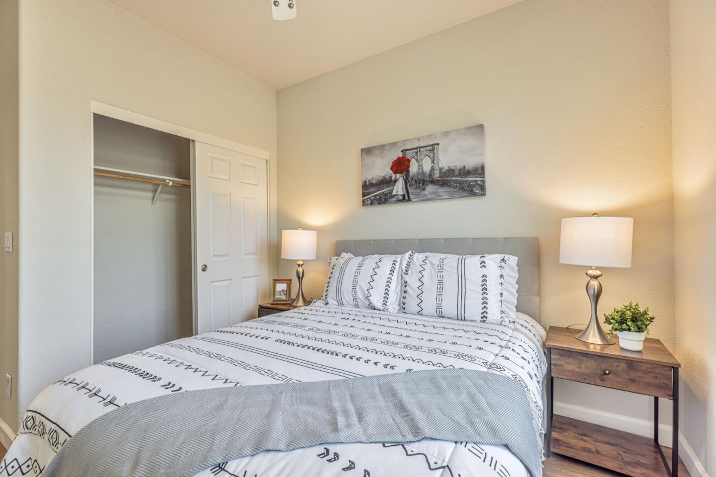 Detail Gallery Image 22 of 39 For 5889 Woodrose Way, Livermore,  CA 94551 - 4 Beds | 2/1 Baths
