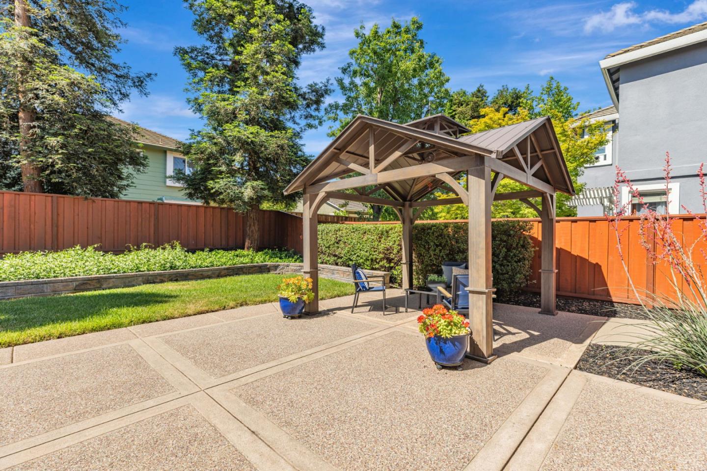 Detail Gallery Image 33 of 39 For 5889 Woodrose Way, Livermore,  CA 94551 - 4 Beds | 2/1 Baths